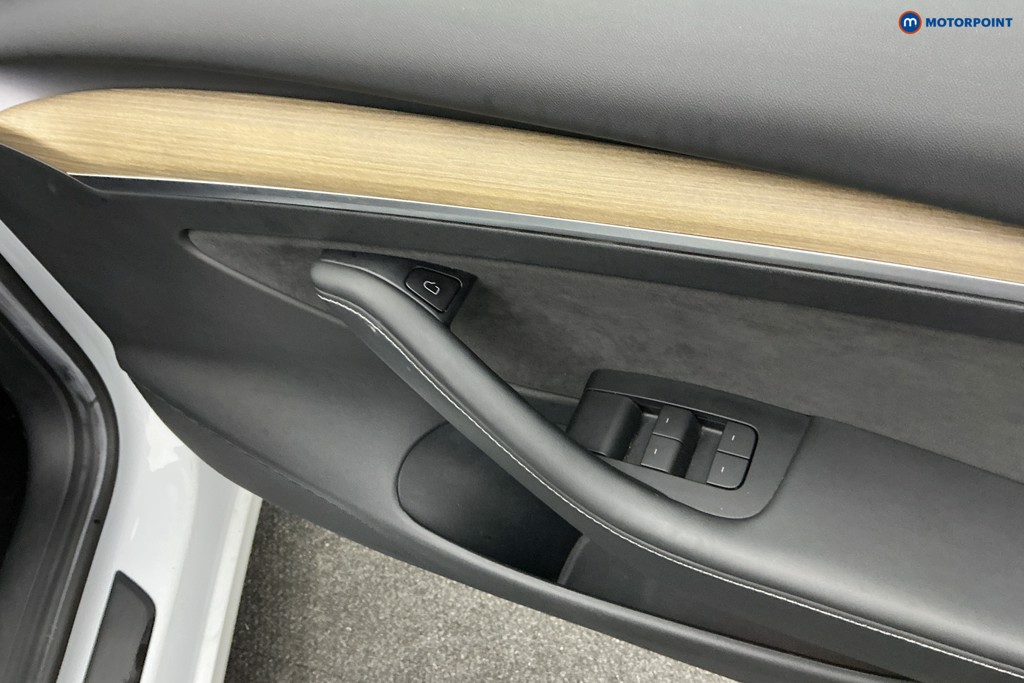 Tesla Model 3 Long Range Automatic Electric Saloon - Stock Number (1597602) - 21st supplementary image