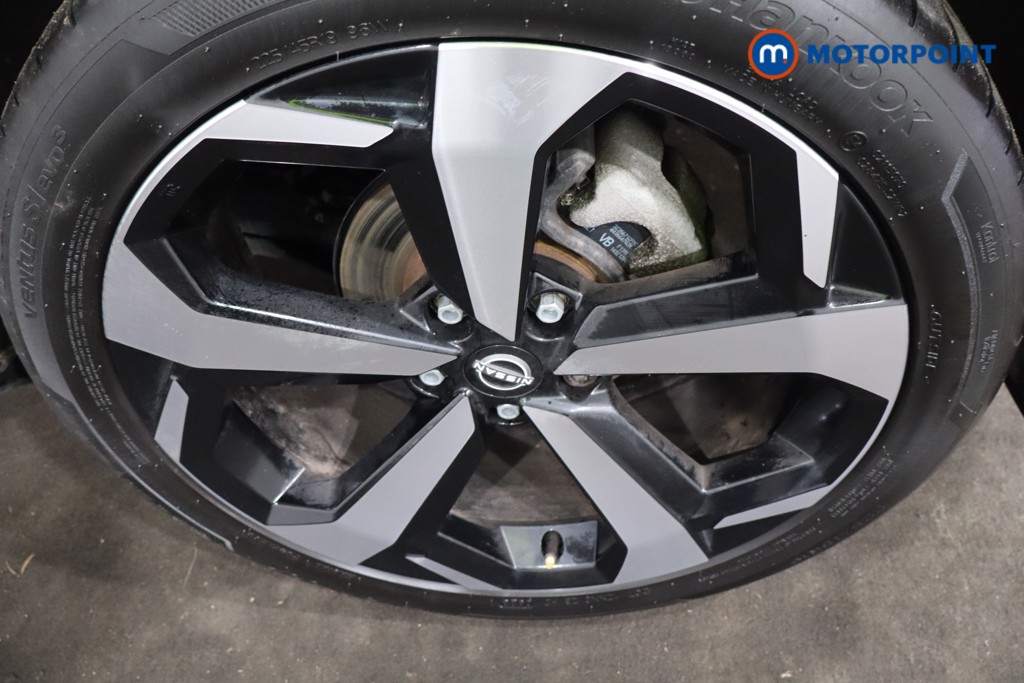 Nissan Juke Tekna Automatic Petrol-Electric Hybrid SUV - Stock Number (1597706) - 12th supplementary image