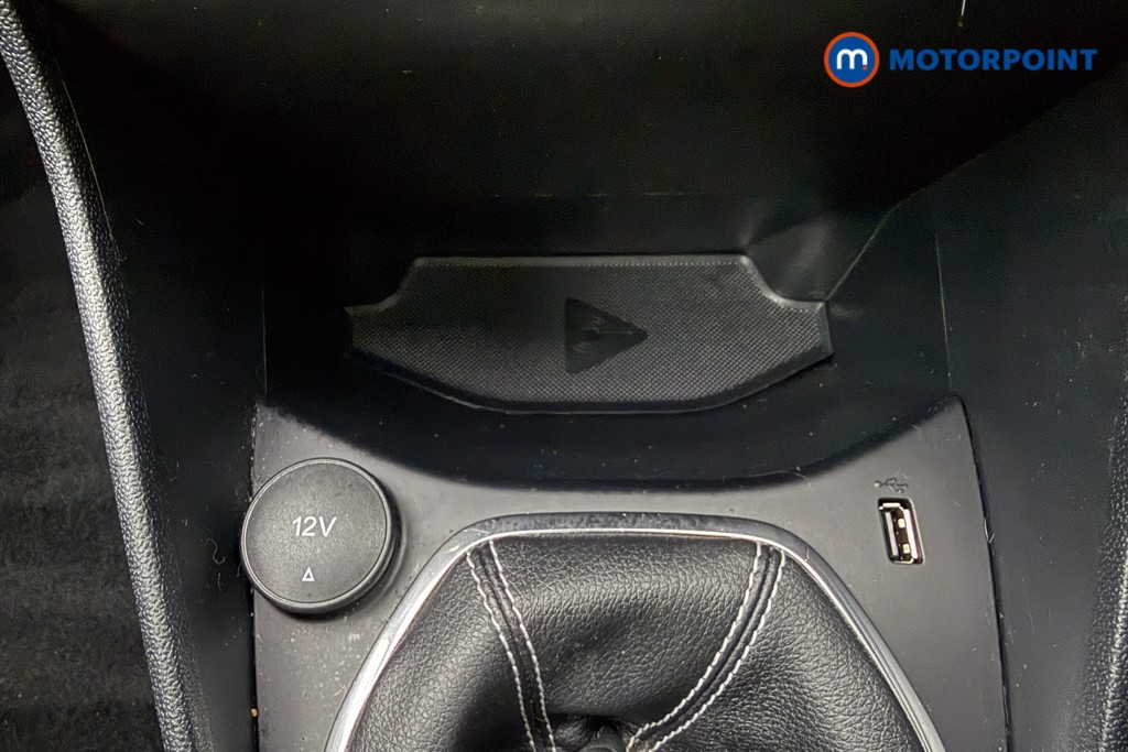 Ford Fiesta Titanium Manual Petrol Hatchback - Stock Number (1597987) - 13th supplementary image