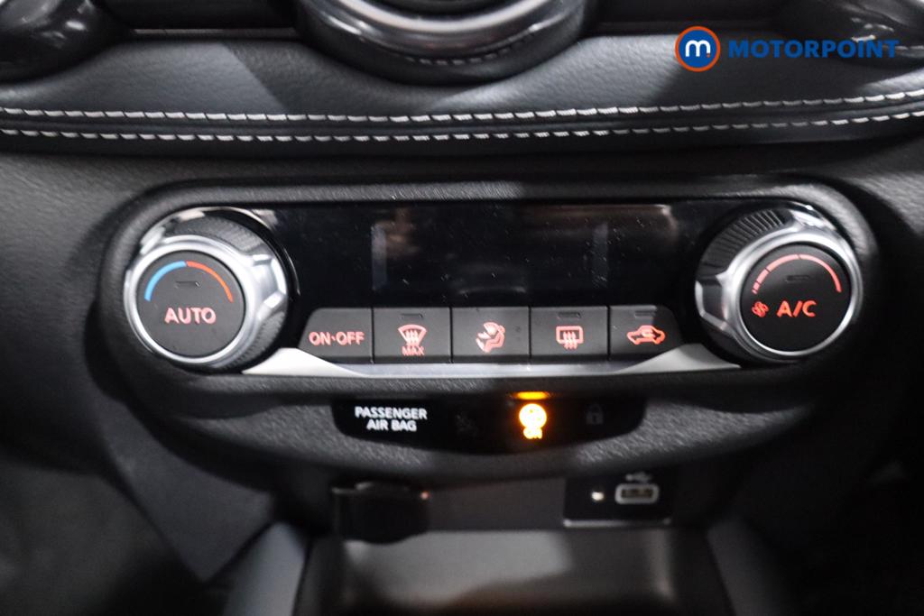 Nissan Juke N-Connecta Manual Petrol SUV - Stock Number (1598129) - 2nd supplementary image