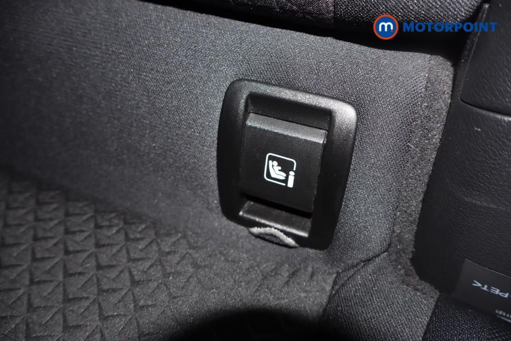 Nissan Juke N-Connecta Manual Petrol SUV - Stock Number (1598129) - 15th supplementary image