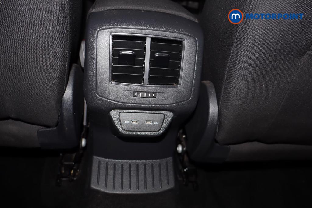 Volkswagen T-Roc Black Edition Manual Petrol SUV - Stock Number (1598249) - 17th supplementary image