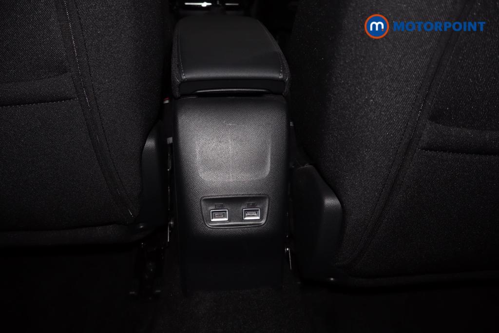 Peugeot 2008 Allure Manual Petrol SUV - Stock Number (1598287) - 16th supplementary image