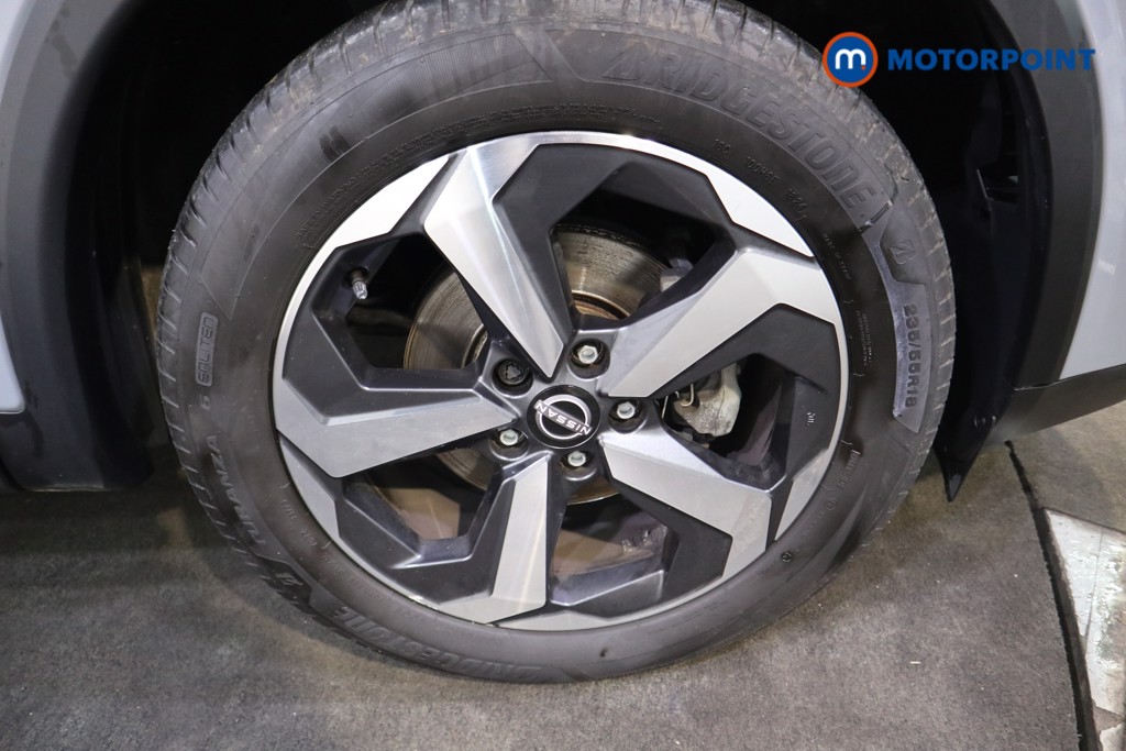 Nissan Qashqai N-Connecta Manual Petrol SUV - Stock Number (1598626) - 20th supplementary image