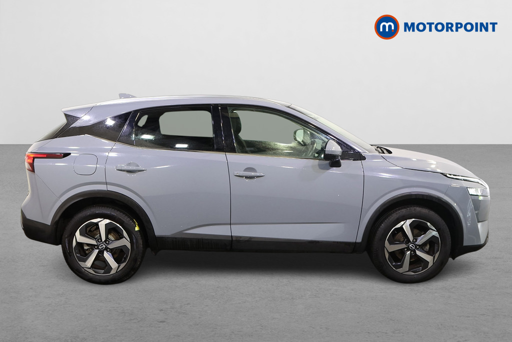 Nissan Qashqai N-Connecta Manual Petrol SUV - Stock Number (1598626) - Drivers side