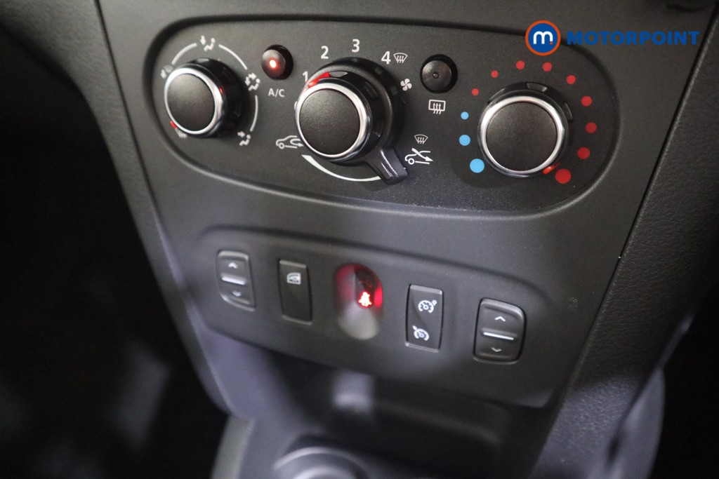 Dacia Sandero Stepway Techroad Manual Petrol Hatchback - Stock Number (1598813) - 7th supplementary image