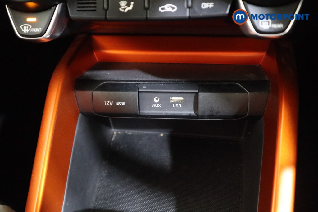 KIA Stonic First Edition Manual Diesel SUV - Stock Number (1599079) - 9th supplementary image