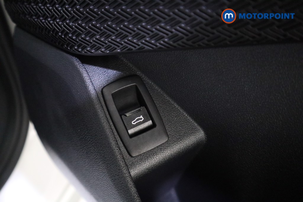 BMW IX1 M Sport Automatic Electric SUV - Stock Number (1599132) - 11th supplementary image