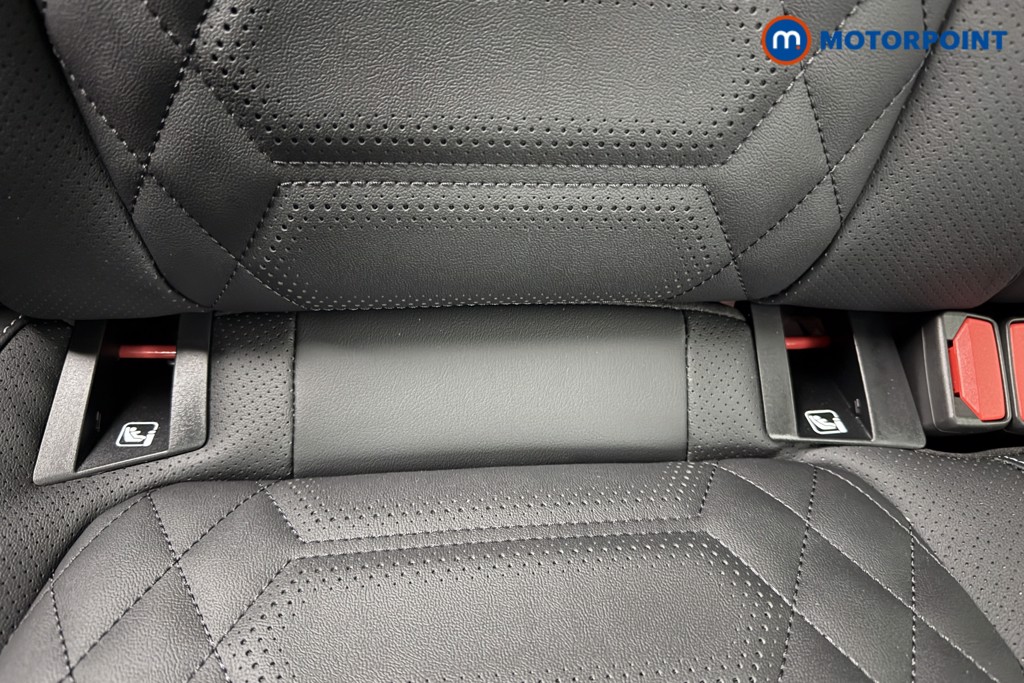 Ford Focus Active X Automatic Petrol Hatchback - Stock Number (1599379) - 25th supplementary image