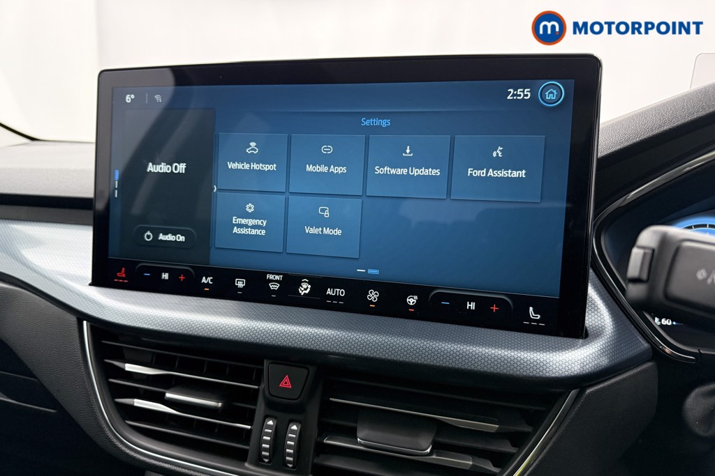 Ford Focus Active X Automatic Petrol Estate - Stock Number (1599398) - 9th supplementary image