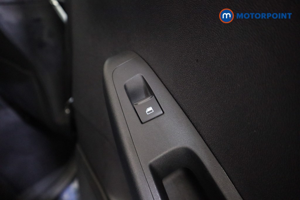 Ford Fiesta Titanium X Manual Petrol Hatchback - Stock Number (1599451) - 17th supplementary image