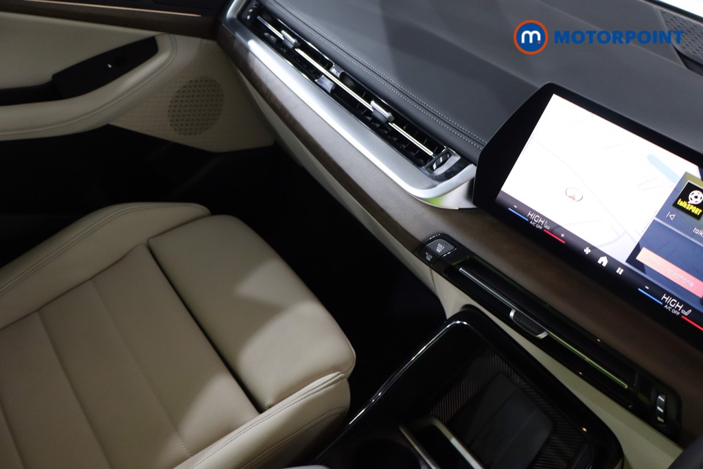 BMW 2 Series Luxury Automatic Petrol Estate - Stock Number (1599537) - 15th supplementary image