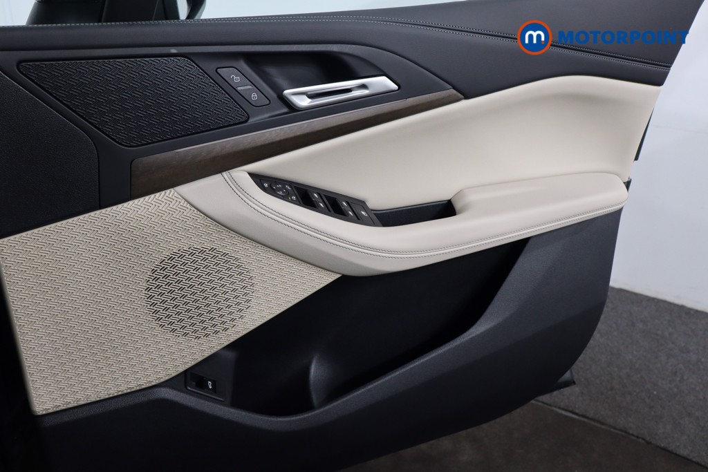 BMW 2 Series Luxury Automatic Petrol Estate - Stock Number (1599537) - 19th supplementary image