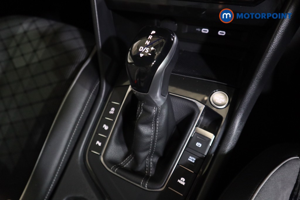 Volkswagen Tiguan R-Line Automatic Petrol SUV - Stock Number (1599539) - 11th supplementary image