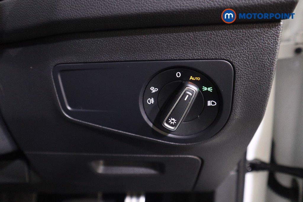 Volkswagen Tiguan R-Line Automatic Petrol SUV - Stock Number (1599539) - 12th supplementary image