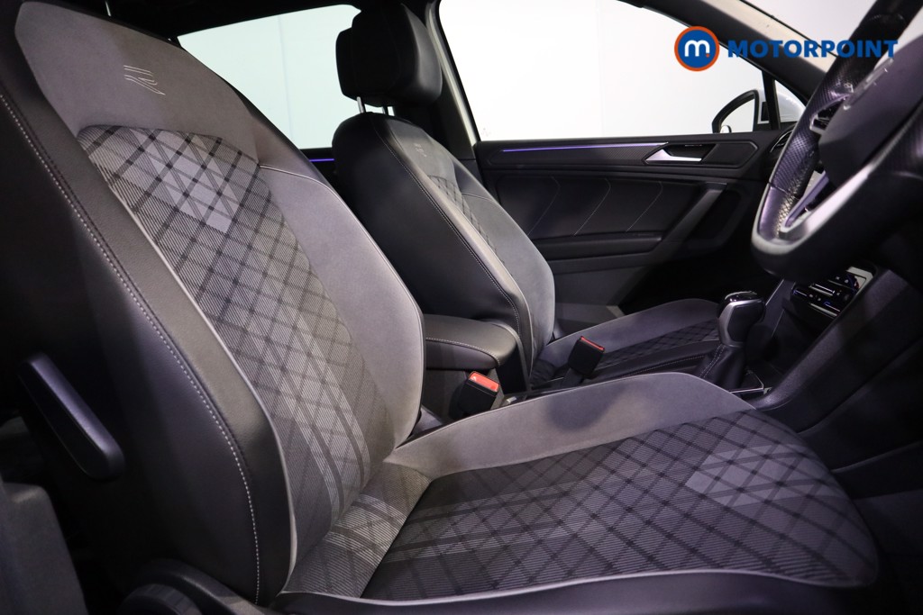 Volkswagen Tiguan R-Line Automatic Petrol SUV - Stock Number (1599539) - 16th supplementary image