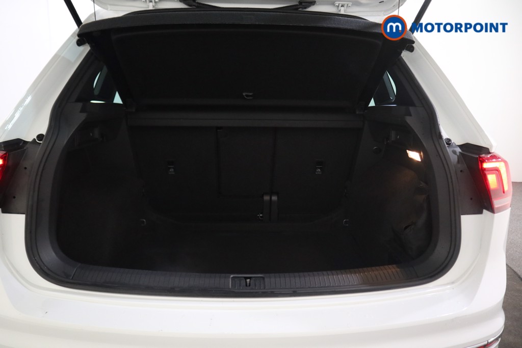 Volkswagen Tiguan R-Line Automatic Petrol SUV - Stock Number (1599539) - 22nd supplementary image