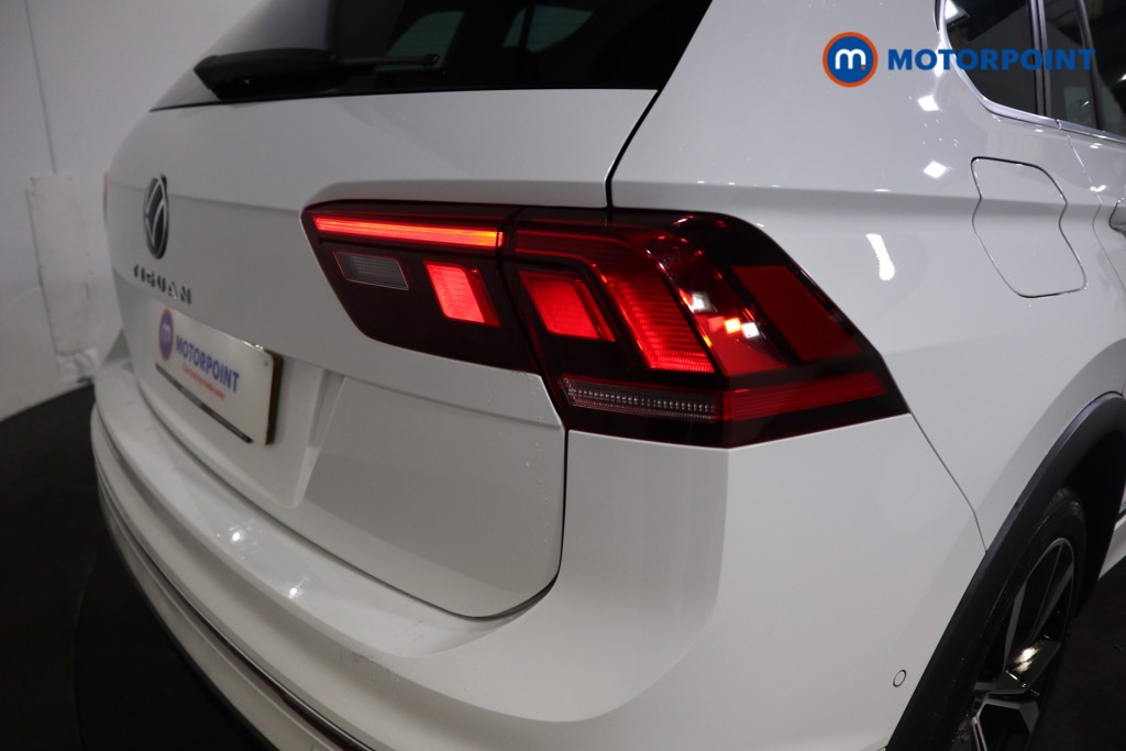 Volkswagen Tiguan R-Line Automatic Petrol SUV - Stock Number (1599539) - 29th supplementary image