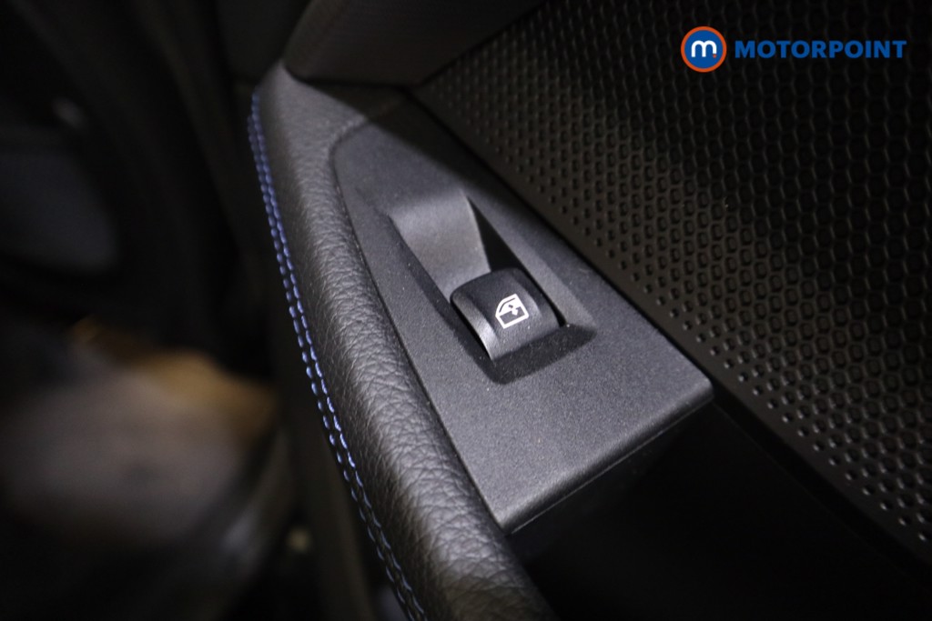 BMW 2 Series M Sport Manual Petrol Saloon - Stock Number (1599662) - 19th supplementary image