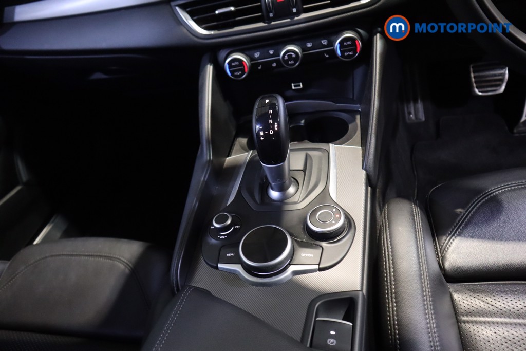 Alfa Romeo Giulia Veloce Automatic Petrol Saloon - Stock Number (1600204) - 6th supplementary image