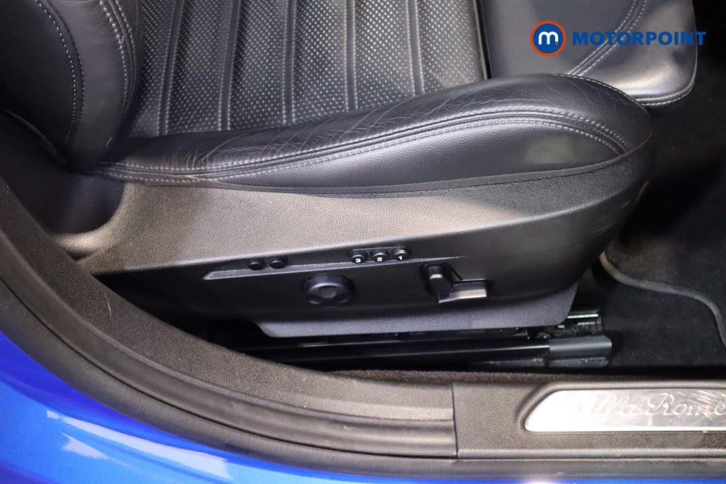 Alfa Romeo Giulia Veloce Automatic Petrol Saloon - Stock Number (1600204) - 16th supplementary image