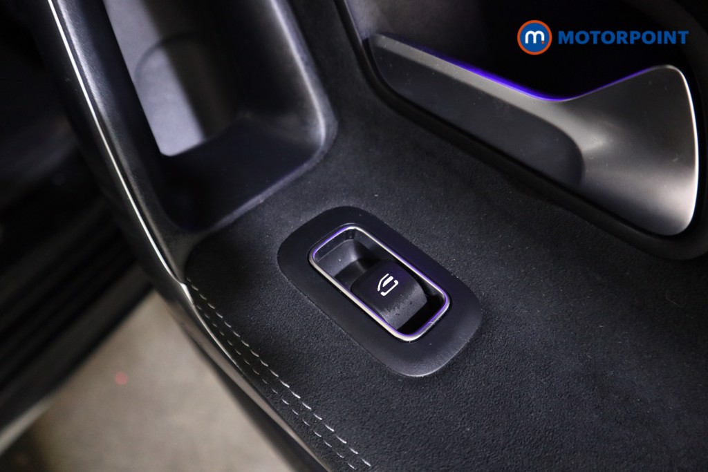 Mercedes-Benz A Class Amg Line Executive Edition Automatic Petrol Plug-In Hybrid Hatchback - Stock Number (1600399) - 19th supplementary image