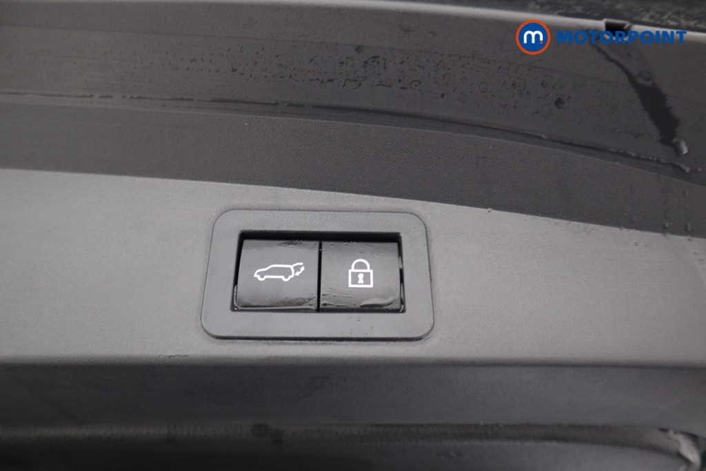 Toyota Corolla Excel Automatic Petrol-Electric Hybrid Estate - Stock Number (1600995) - 17th supplementary image