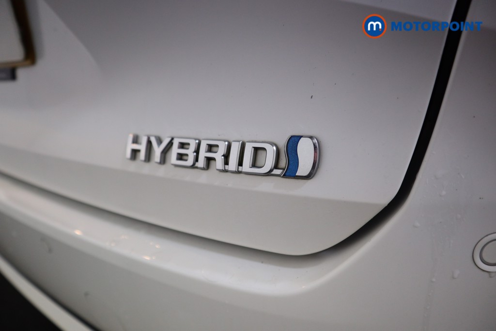 Toyota Corolla Excel Automatic Petrol-Electric Hybrid Estate - Stock Number (1600995) - 26th supplementary image