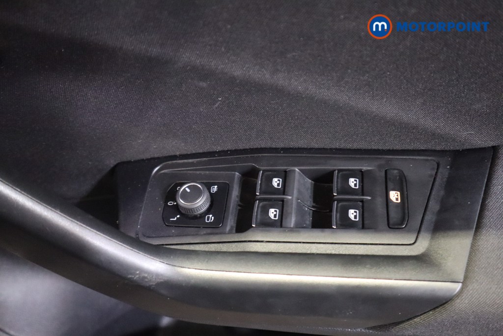 Volkswagen T-Roc Black Edition Automatic Petrol SUV - Stock Number (1601102) - 11th supplementary image