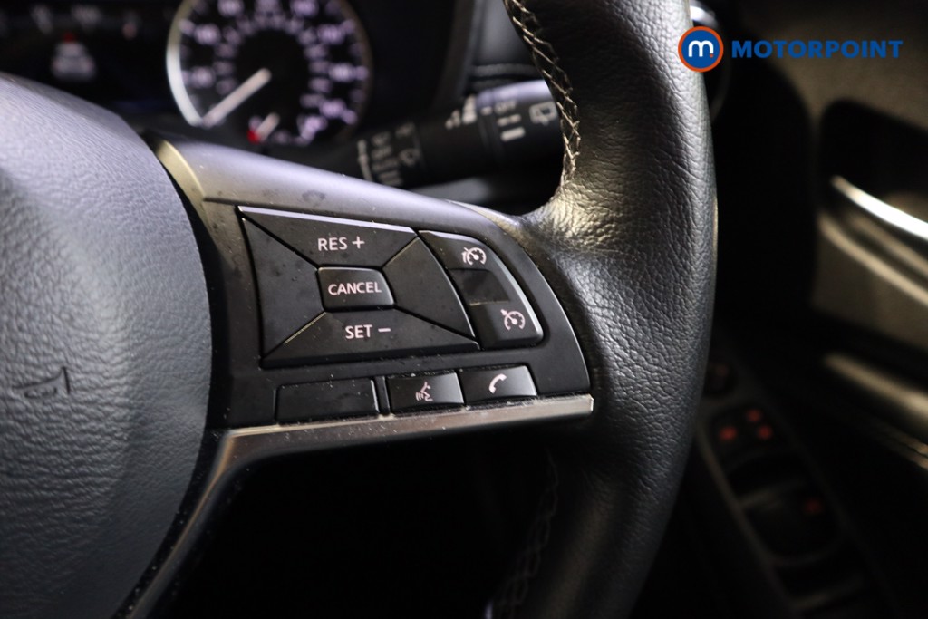 Nissan Juke N-Connecta Automatic Petrol-Electric Hybrid SUV - Stock Number (1601306) - 4th supplementary image