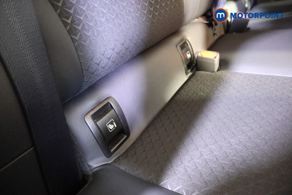 Nissan Juke N-Connecta Automatic Petrol-Electric Hybrid SUV - Stock Number (1601306) - 13th supplementary image