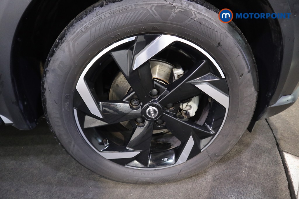 Nissan Juke N-Connecta Automatic Petrol-Electric Hybrid SUV - Stock Number (1601306) - 17th supplementary image