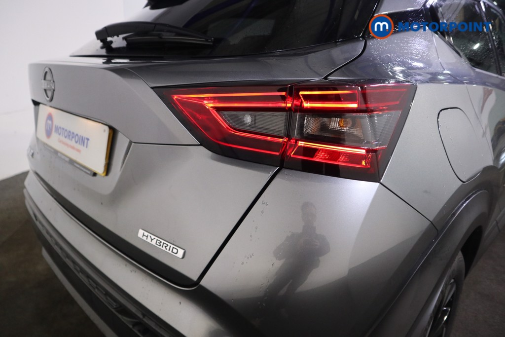 Nissan Juke N-Connecta Automatic Petrol-Electric Hybrid SUV - Stock Number (1601306) - 23rd supplementary image