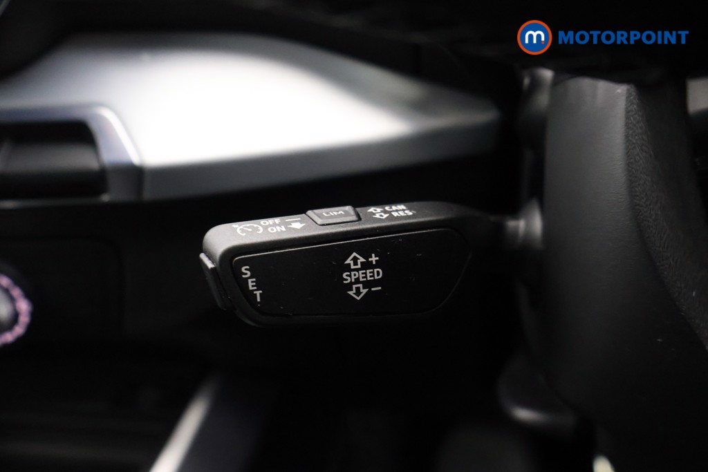 Audi Q2 Black Edition Manual Petrol SUV - Stock Number (1601317) - 5th supplementary image