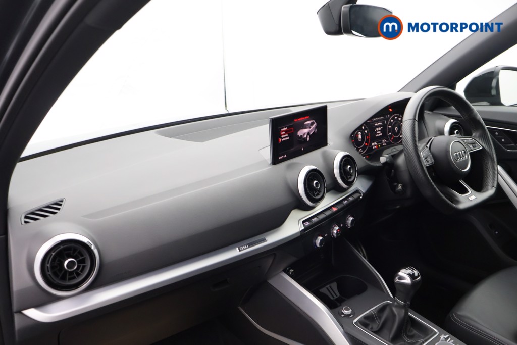 Audi Q2 Black Edition Manual Petrol SUV - Stock Number (1601317) - 14th supplementary image