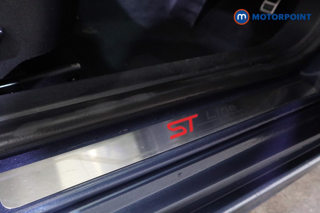 Ford Focus St-Line X Automatic Diesel Hatchback - Stock Number (1601531) - 14th supplementary image