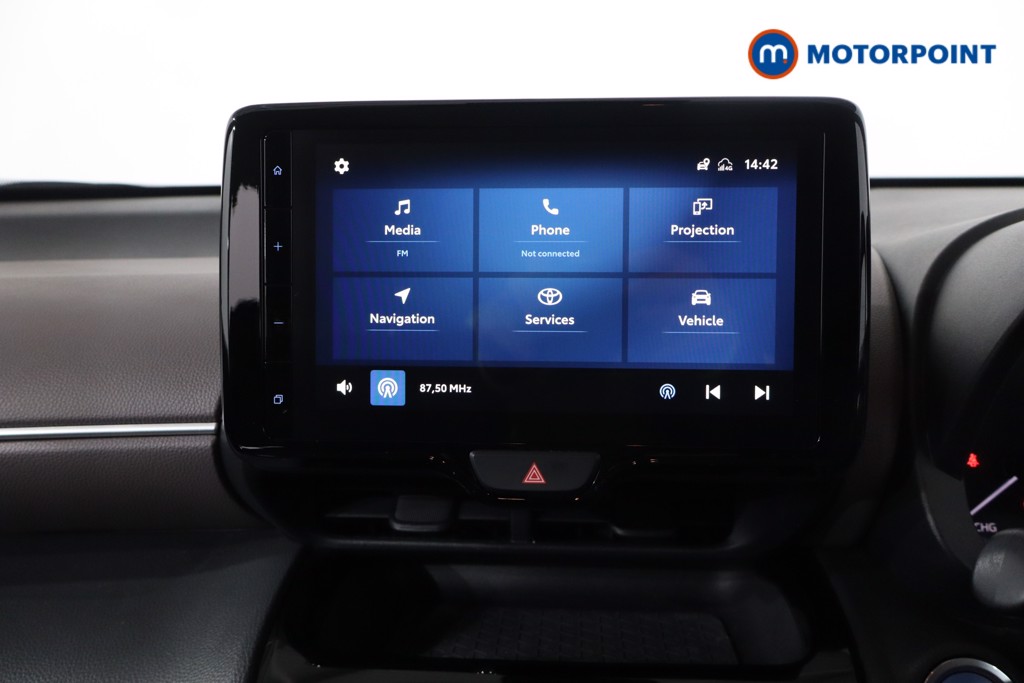 Toyota Yaris Cross Excel Automatic Petrol-Electric Hybrid Estate - Stock Number (1601751) - 2nd supplementary image