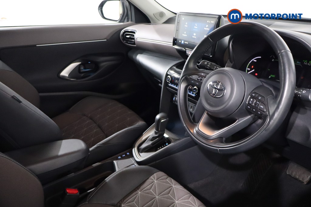 Toyota Yaris Cross Excel Automatic Petrol-Electric Hybrid Estate - Stock Number (1601751) - 24th supplementary image