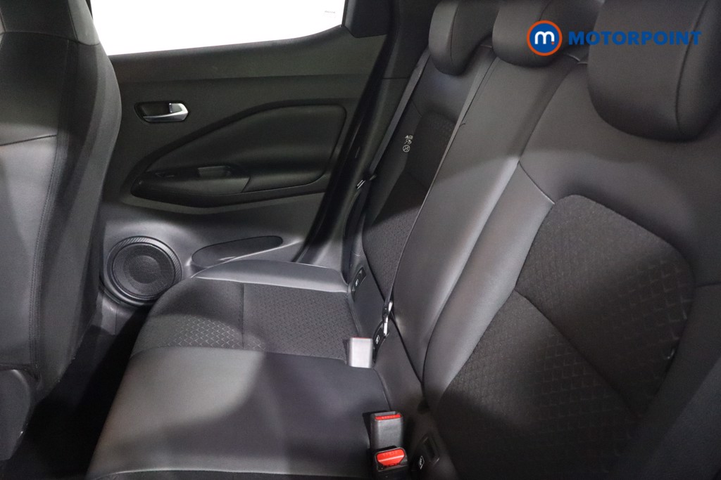 Nissan Juke N-Connecta Manual Petrol SUV - Stock Number (1602152) - 5th supplementary image