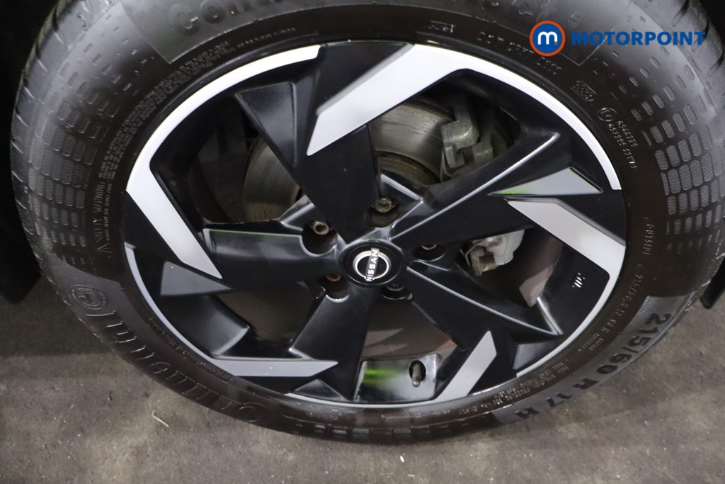 Nissan Juke N-Connecta Manual Petrol SUV - Stock Number (1602152) - 10th supplementary image