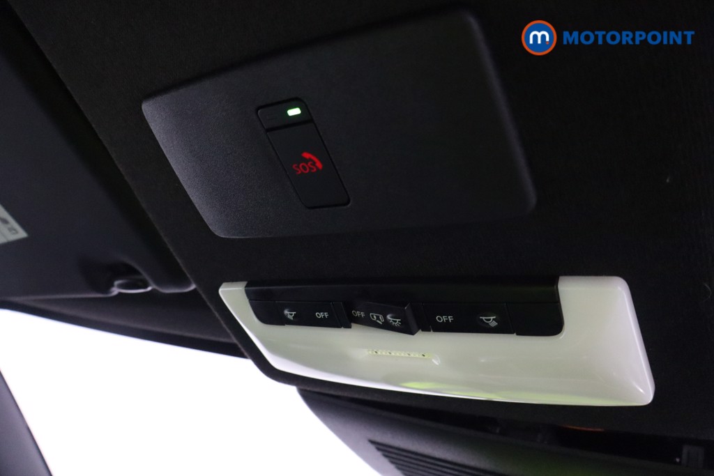 Nissan Juke N-Connecta Manual Petrol SUV - Stock Number (1602152) - 17th supplementary image