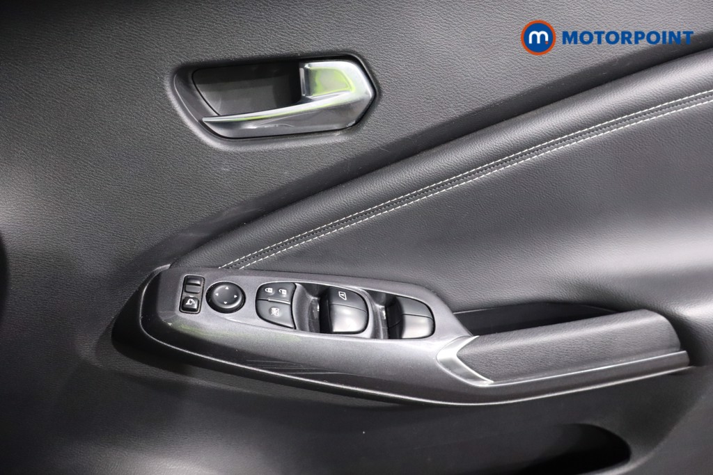 Nissan Juke N-Connecta Manual Petrol SUV - Stock Number (1602152) - 19th supplementary image