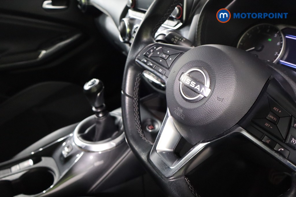 Nissan Juke N-Connecta Manual Petrol SUV - Stock Number (1602152) - 23rd supplementary image