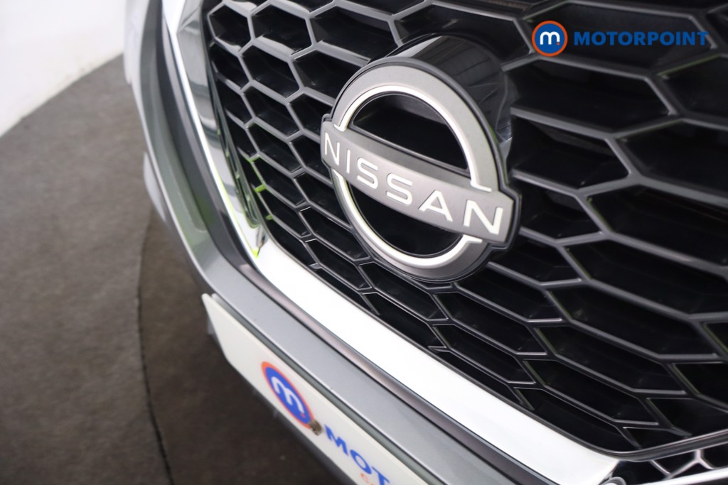 Nissan Juke N-Connecta Manual Petrol SUV - Stock Number (1602152) - 25th supplementary image