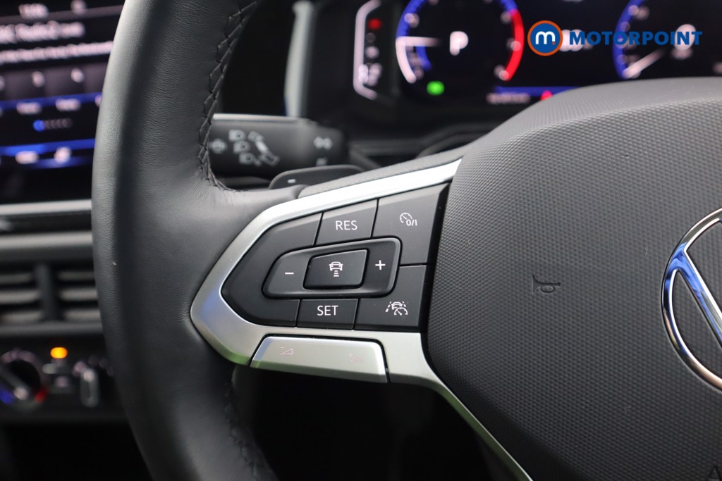 Volkswagen Polo Life Automatic Petrol Hatchback - Stock Number (1602826) - 4th supplementary image