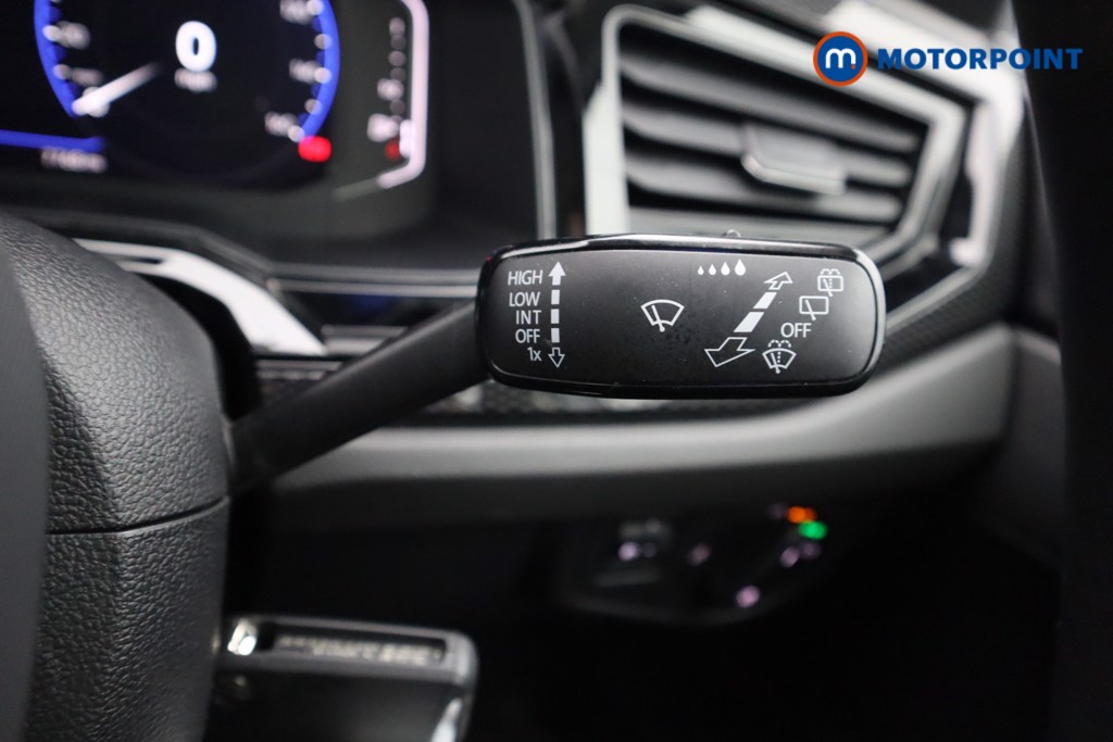 Volkswagen Polo Life Automatic Petrol Hatchback - Stock Number (1602826) - 7th supplementary image
