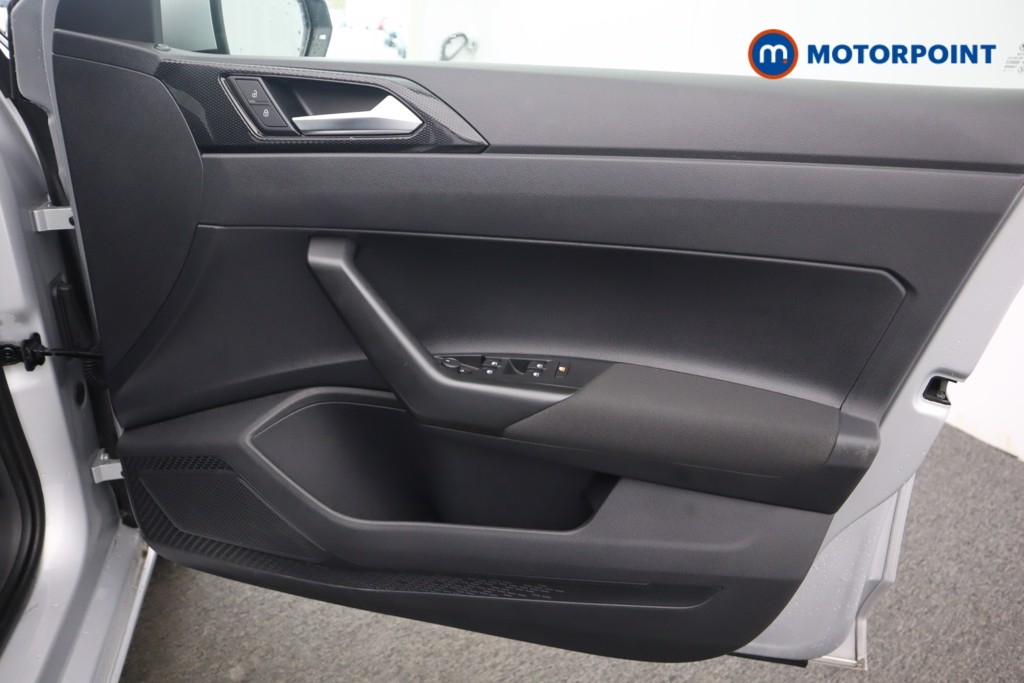 Volkswagen Polo Life Automatic Petrol Hatchback - Stock Number (1602826) - 23rd supplementary image