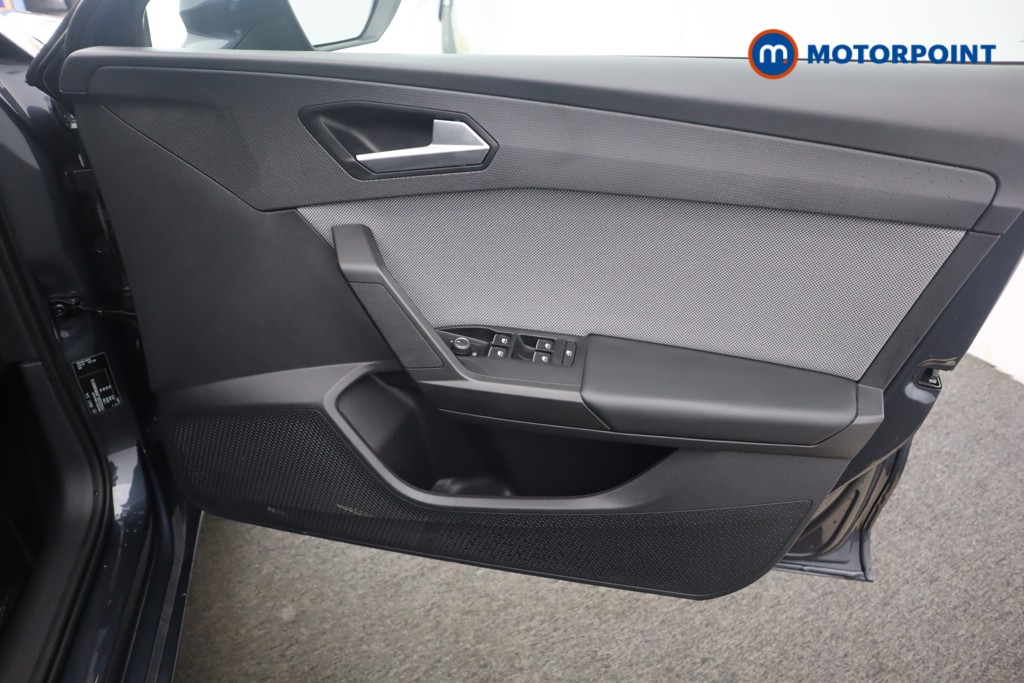Seat Leon Se Dynamic Manual Petrol Hatchback - Stock Number (1602859) - 17th supplementary image