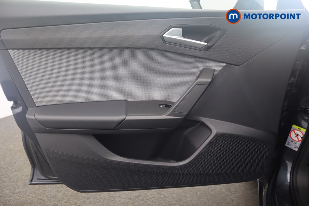 Seat Leon Se Dynamic Manual Petrol Hatchback - Stock Number (1602859) - 29th supplementary image