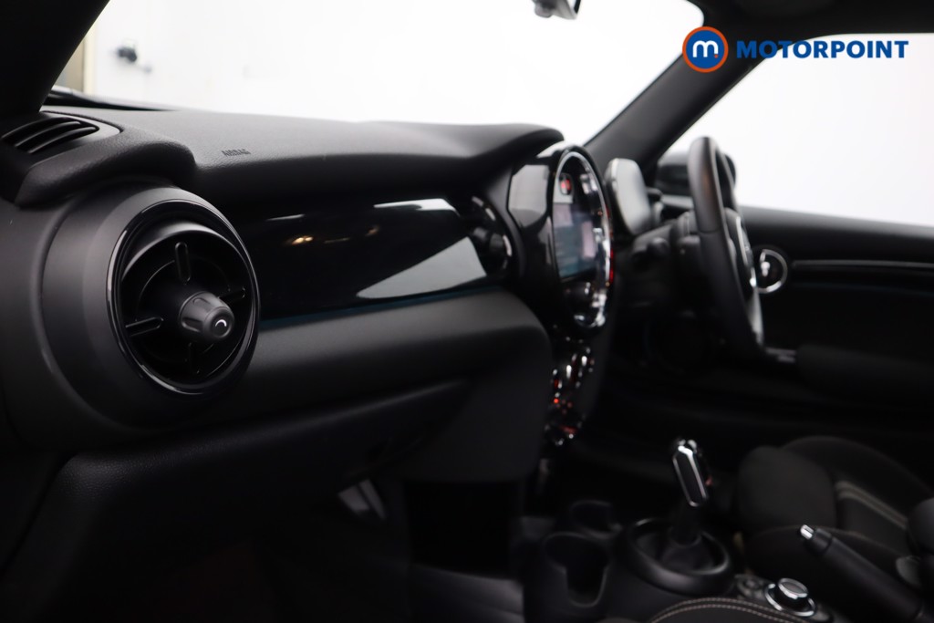 Mini Hatchback Cooper Sport Automatic Petrol Hatchback - Stock Number (1602929) - 35th supplementary image